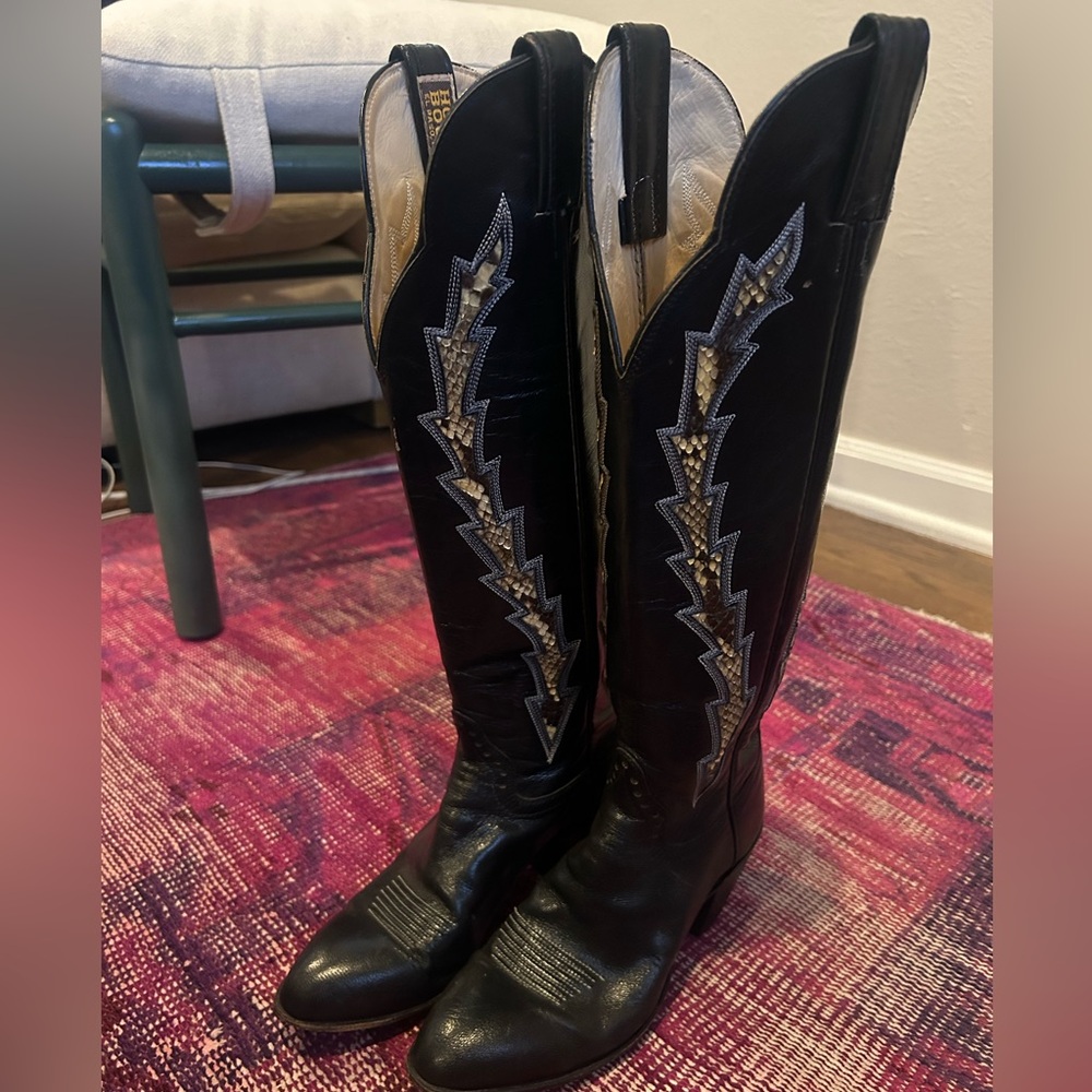 BLACK LEATHER AND NATURAL SNAKESKIN VINTAGE HONDO BOOTS EXTRA TALL SHAFT VINTAGE
